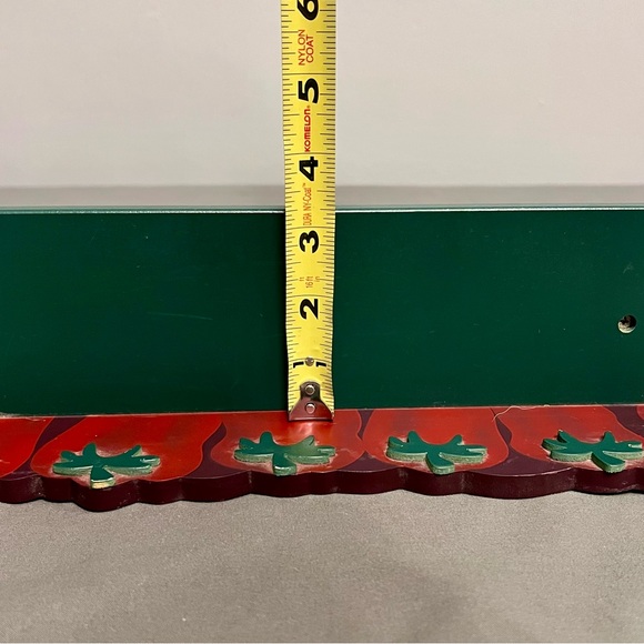 VTG Wooden Red Peppers Hanging Or Wall Mounted Shelf 16x3.5x5” - Picture 9 of 10